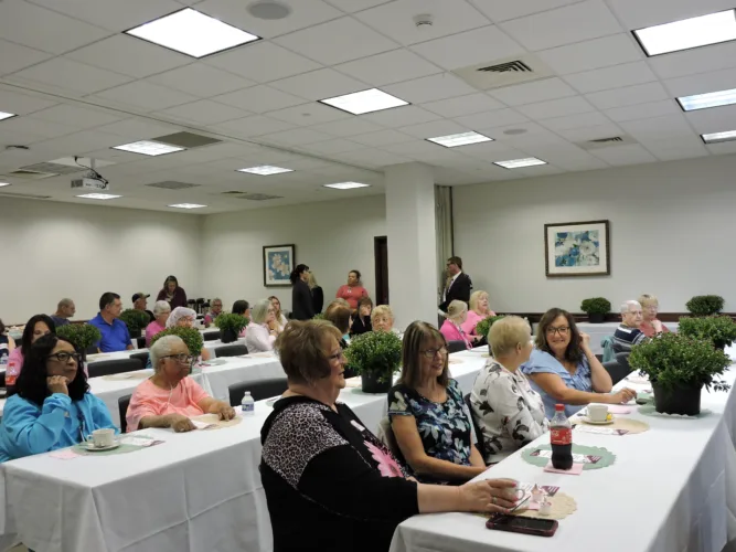 WVU Medicine Weirton Medical Center welcomes local breast cancer survivors